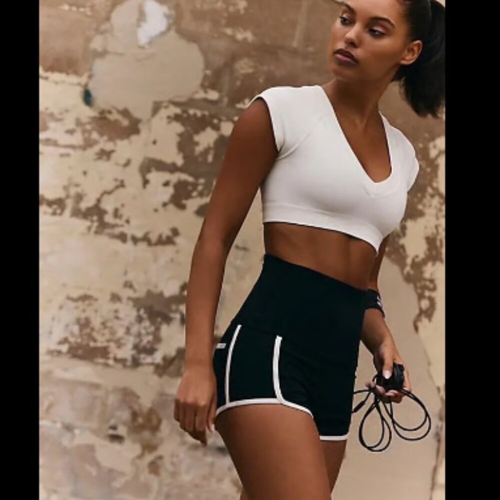 FREE PEOPLE FP MOVEMENT ISLAND TIME BLACK WHITE COMBO SHORTS ATHLETIC NEW $60 S